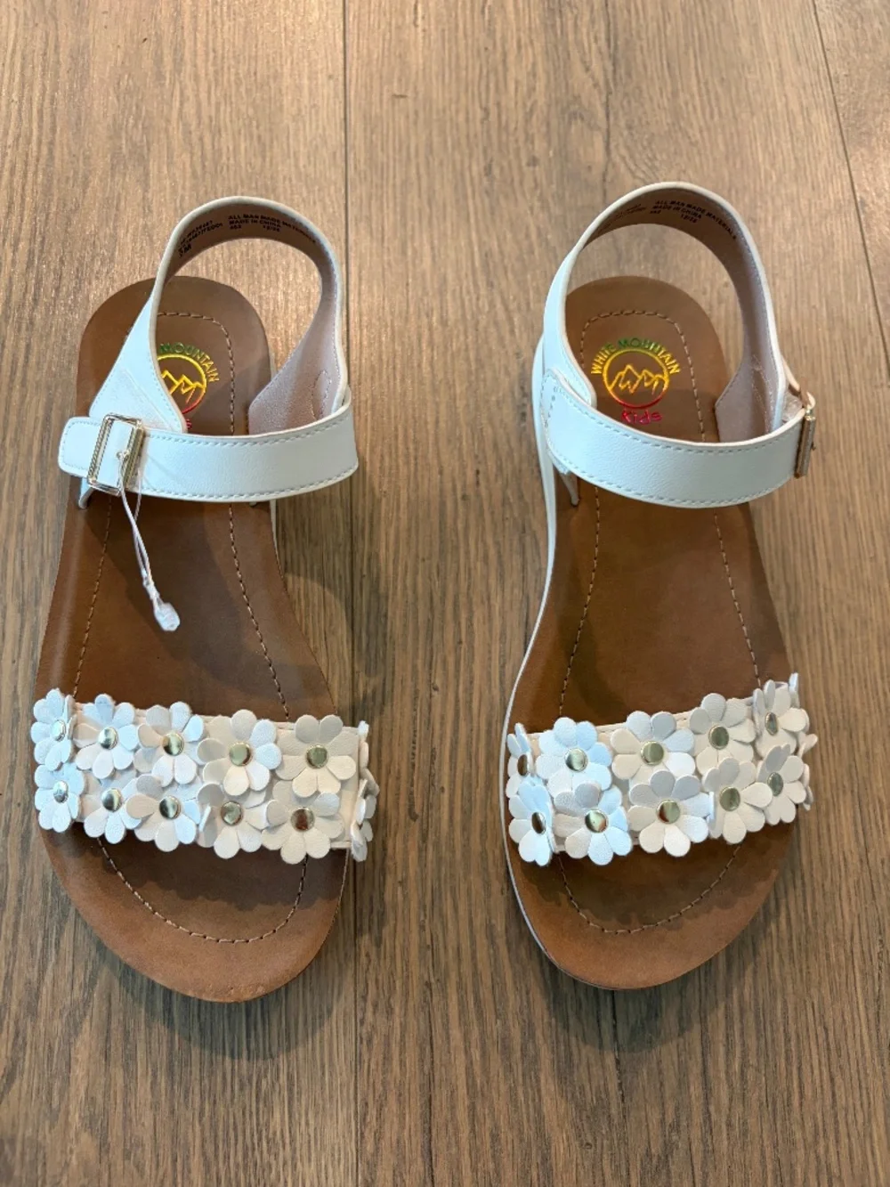 White Mountain Floral White Sandal girls sz 2